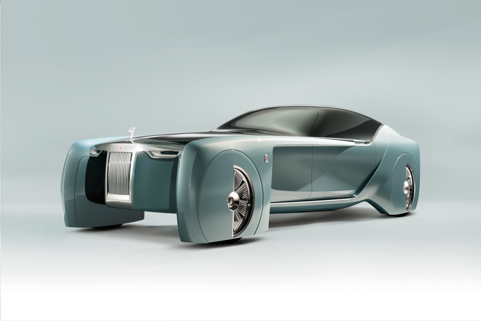 THE ROLLS-ROYCE FROM THE FUTURE
