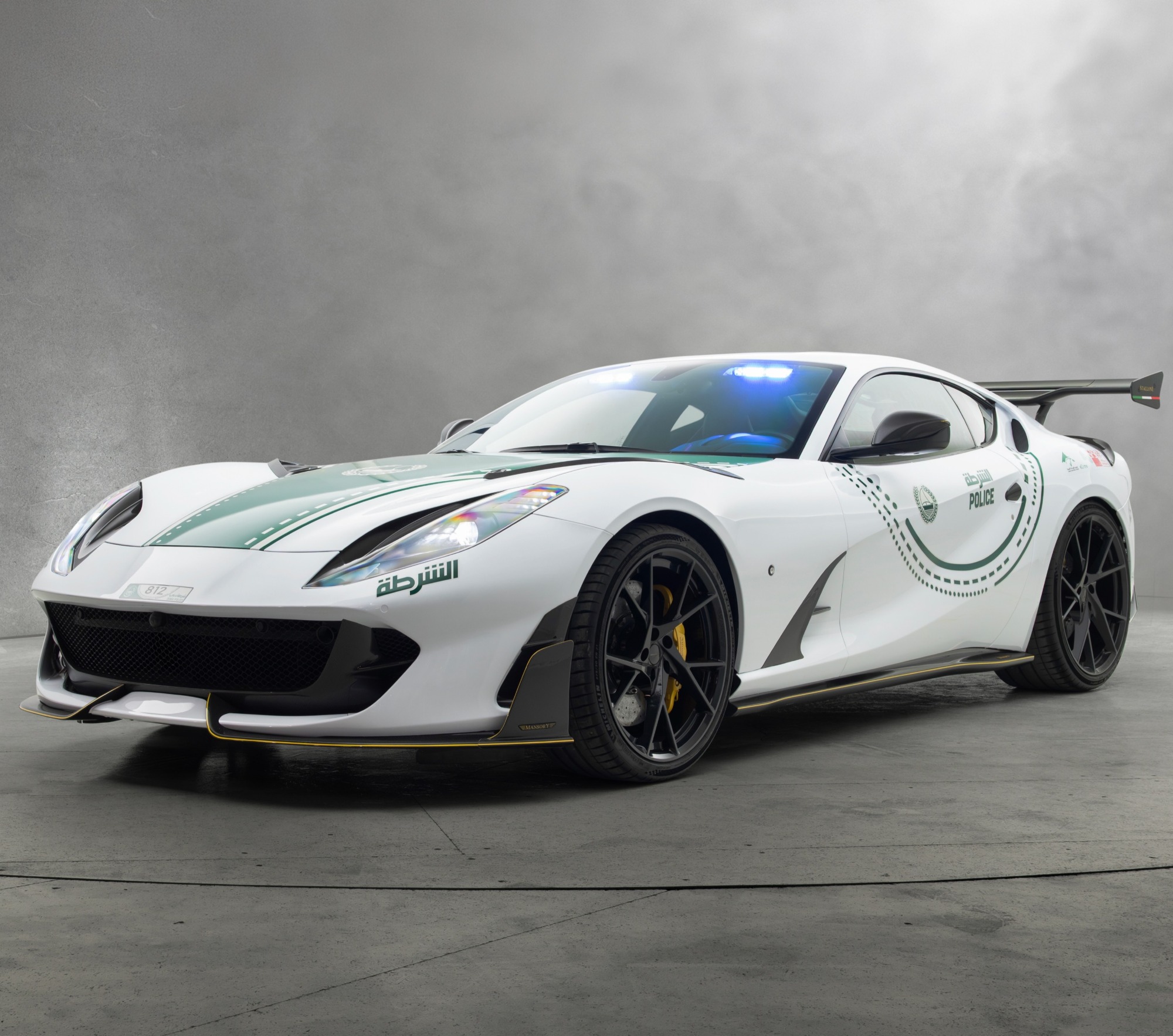 YOU CAN'T ESCAPE DUBAI POLICE'S NEW MANSORY FERRARI 812