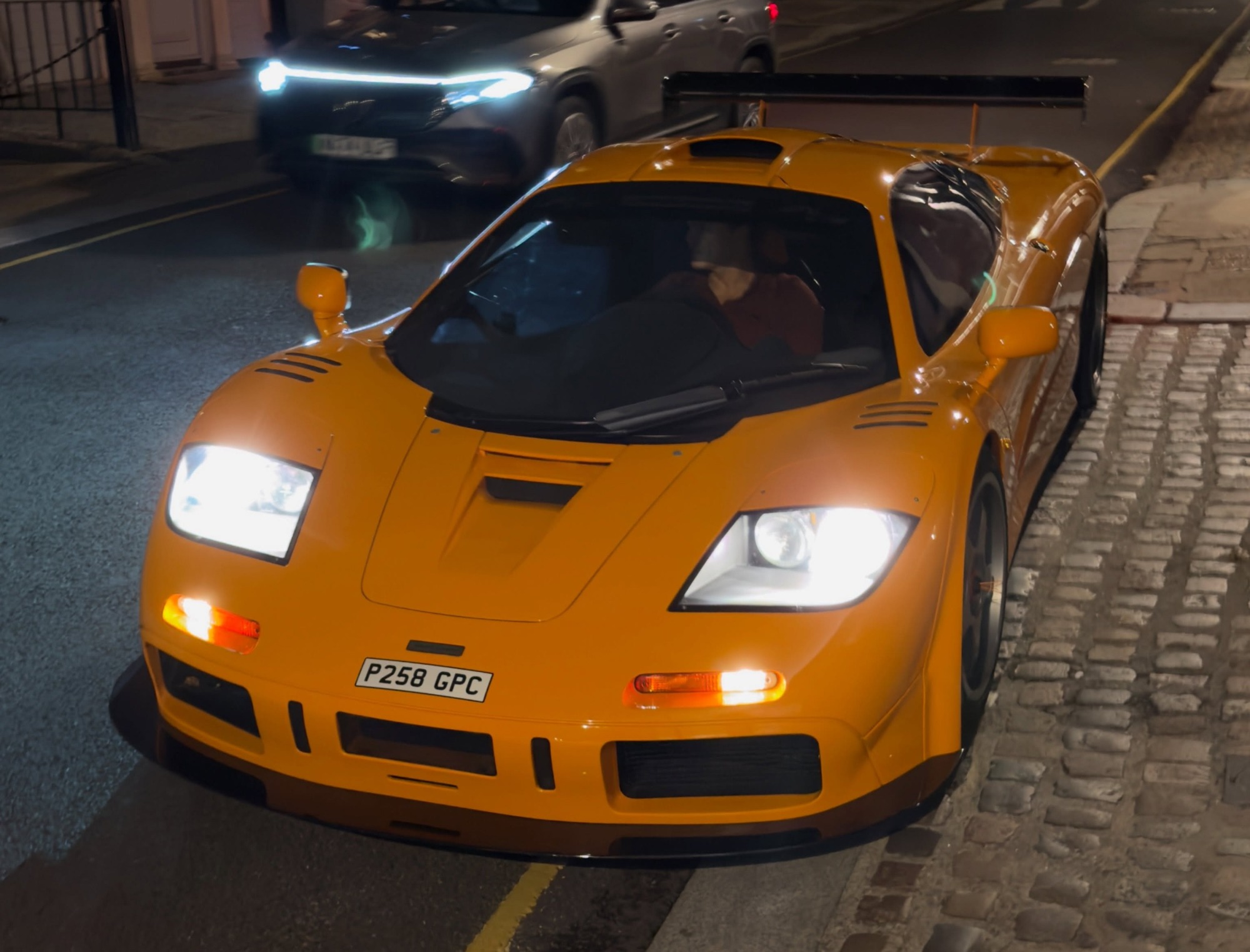 THIS $25 MILLION MCLAREN F1 LM JUST APPEARED ON THE STREETS OF LONDON