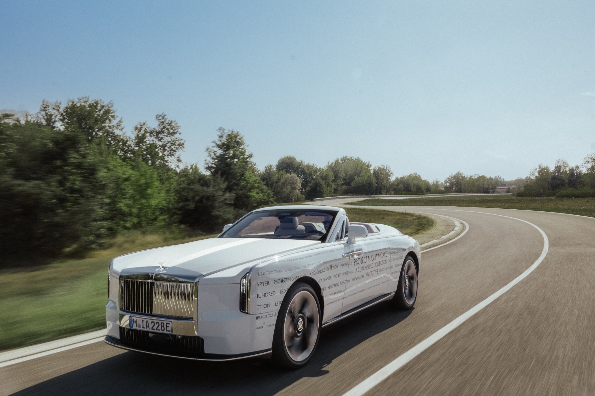 ROLLS-ROYCE BEGINS TESTING OF ITS NEW $10 MILLION CAR